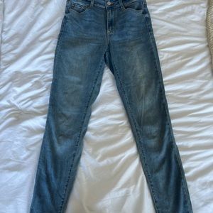 Skinny jeans